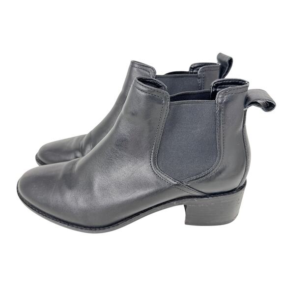 Cole Haan Corinne Chelsea Bootie Boots‎ Leather W14120 Black Womens Size 8.5B - Picture 1 of 11